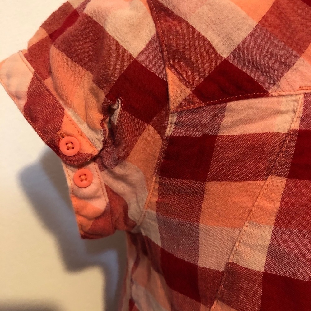 The North Face button down plaid shirt - Picture 6 of 7